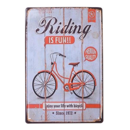 Vintage Dekor Fémtábla, dombornyomott 'Riding is Fun' felirat, retro hangulatú kialakítás, 20x30cm